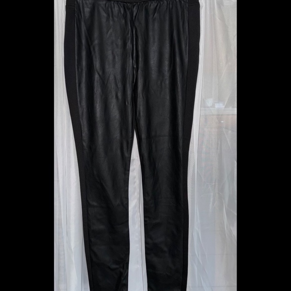 Faux leather skinny pants